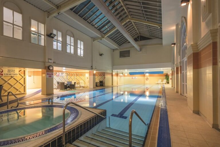 warner-nidd-hall-hotel-indoor-pool